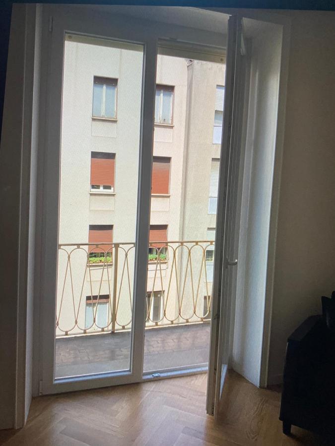 Milano: Incantevole Appartamento In Pieno Centro - Fancy Yellow Apartments Bagian luar foto