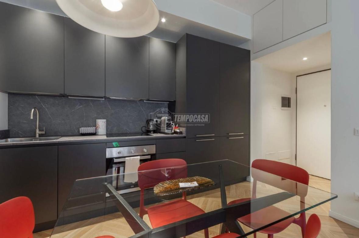 Milano: Incantevole Appartamento In Pieno Centro - Fancy Yellow Apartments Bagian luar foto